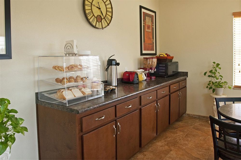 Americas Best Value Inn Byhalia Restaurant billede